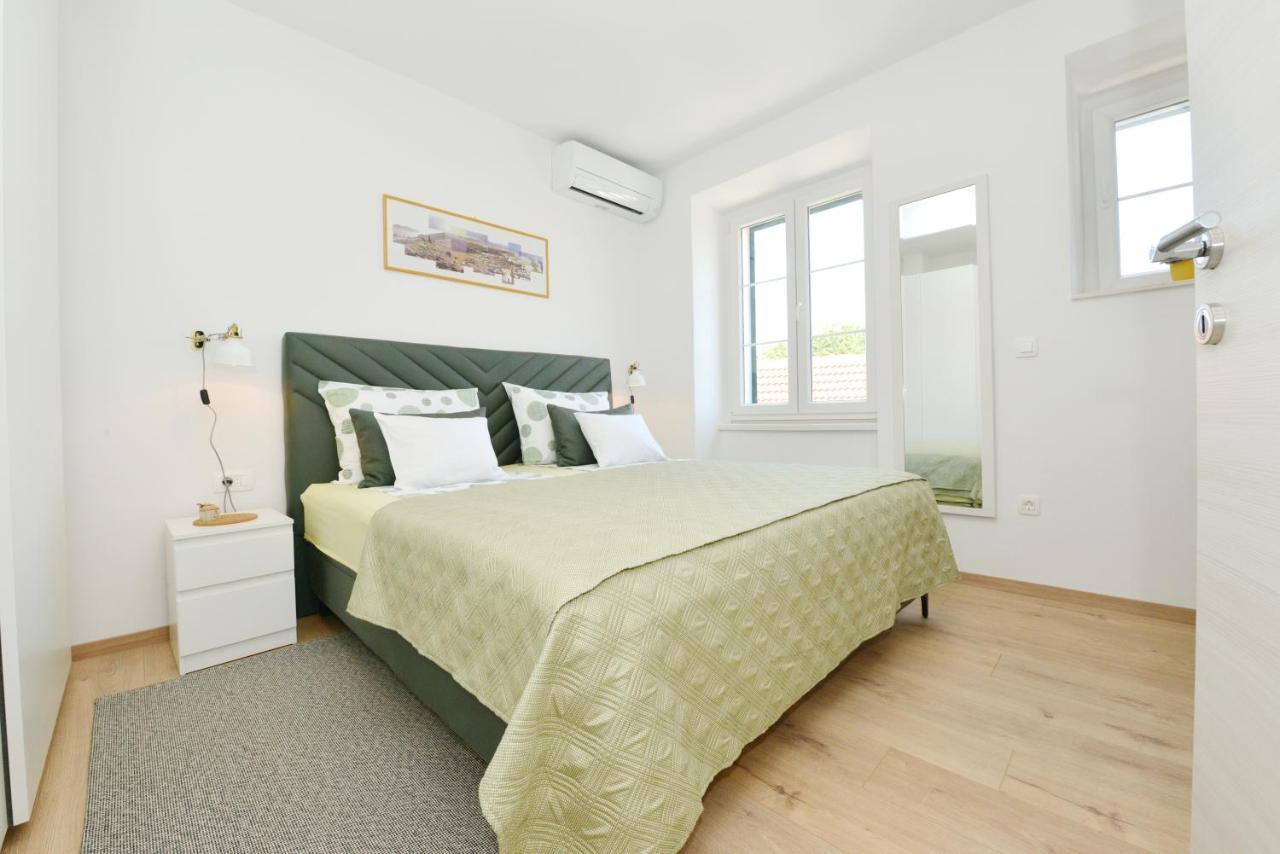 Apartman Junona - Poluotok Na Dlanu 자다르 외부 사진